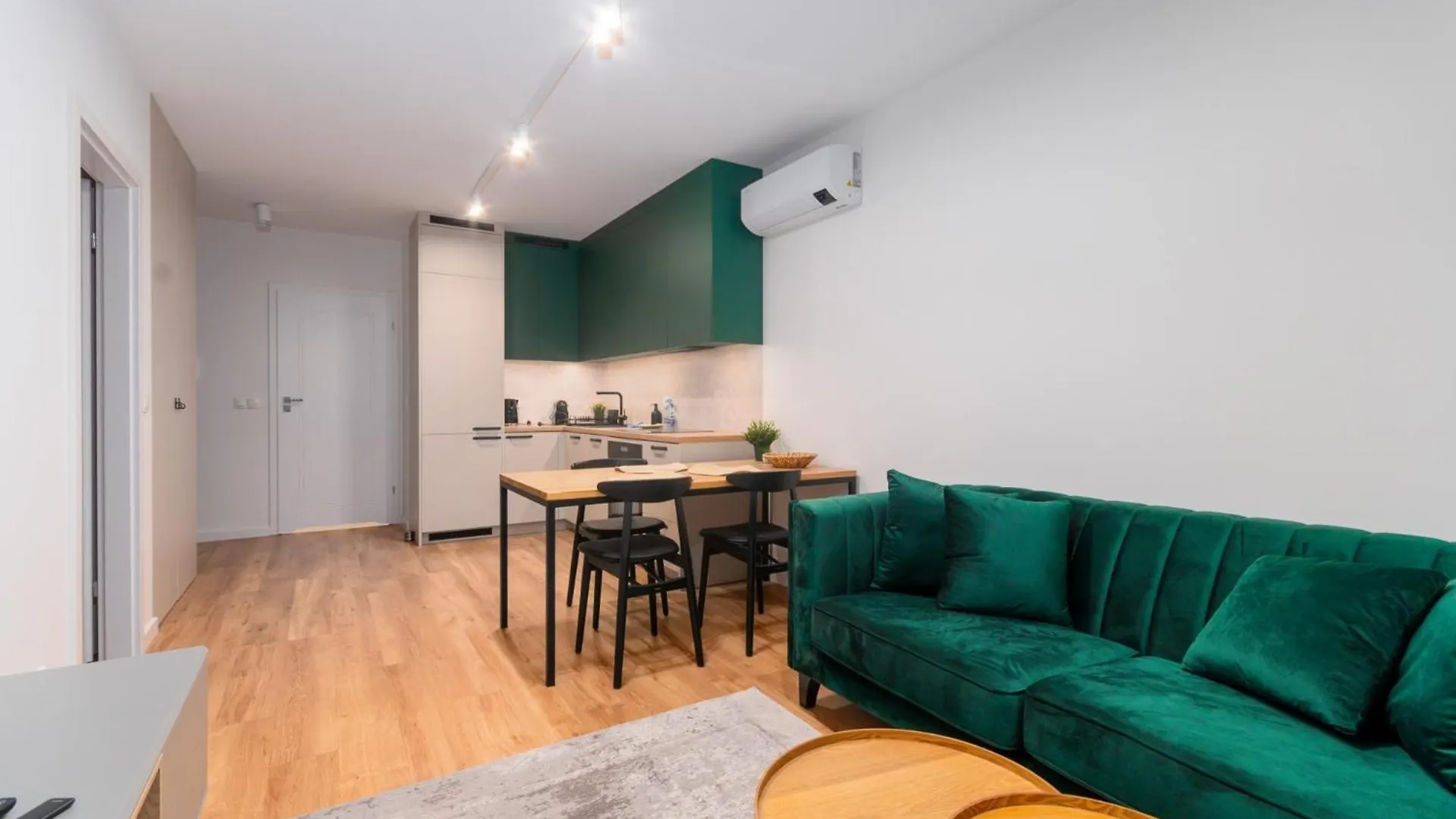 12Th Floor Apartment With The River View Breslau Polen